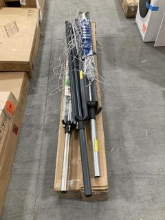 Lot 1065  
            Chesterfield SR38 - Collection or Optional Delivery Available 

                
ASSORTED ITEMS TO INCLUDE EXTENDABLE WASHING LINE (LOCATION: SR38 B7)