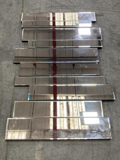 Lot 110  
            Chesterfield SR38 - Collection 

                
PANEL RECTANGLE MIRROR (LOCATION: SR38 B12)