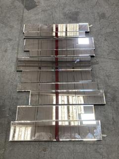 Lot 113  
            Chesterfield SR38 - Collection 

                
FV MITZI MIRROR 1200X30X800MM - ITEM NO. 962912 - ORIGINAL RRP £0 (LOCATION: SR38...