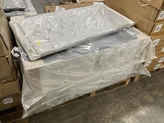 Lot 159  
            Chesterfield SR38 - Collection or Optional Delivery Available 

                
DIVAN BED BASE IN GREY VELVET (LOCATION: SR38 A12)