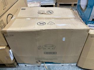 Lot 199  
            Chesterfield SR38 - Collection or Optional Delivery Available 

                
LAY-Z-SPA MAURITIUS PORTABLE SPA - ORIGINAL RRP - £449 (LOCATION: SR38 A12)