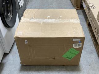 Lot 254  
            Chesterfield SR38 - Collection or Optional Delivery Available 

                
PANASONIC 4 IN 1 AIR FRY COMBINATION MICROWAVE OVEN - MODEL - NN-CD88QS - ORIGINA...