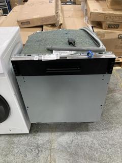Lot 269  
            Chesterfield SR38 - Collection or Optional Delivery Available 

                
HISENSE FULL SIZE FULLY INTEGRATED DISHWASHER - MODEL NO. HV643D90UK - ORIGINAL R...