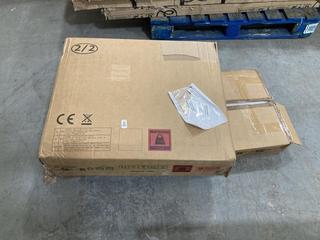 Lot 296  
            Chesterfield SR38 - Collection or Optional Delivery Available 

                
2 X ASSORTED ITEMS TO INCLUDE DRESSING TABLE (LOCATION: SR38 A11)