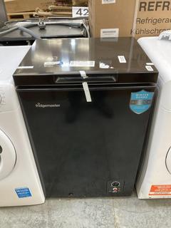Lot 316  
            Chesterfield SR38 - Collection or Optional Delivery Available 

                
FRIDGEMASTER CHEST STYLE FREEZER IN BLACK - MODEL - MCF96EB - ORIGINAL RRP £129 (...