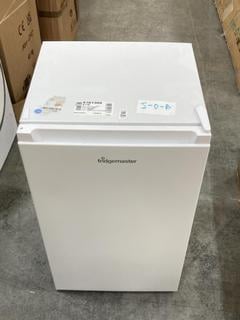 Lot 344  
            Chesterfield SR38 - Collection or Optional Delivery Available 

                
FRIDGEMASTER FREEZER IN WHITE - MODEL - MUZ4860E - ORIGINAL RRP £149 (LOCATION: S...