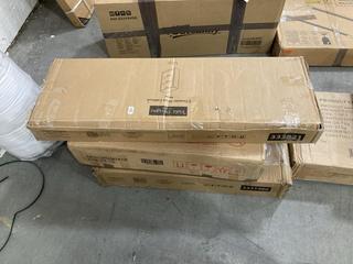 Lot 358  
            Chesterfield SR38 - Collection or Optional Delivery Available 

                
3 X ASSORTED ITEMS TO INCLUDE 3 DRAWER SHOE CABINET IN WHITE (LOCATION: SR38 A10)