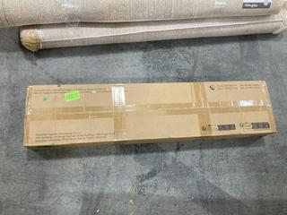 Lot 367  
            Chesterfield SR38 - Collection or Optional Delivery Available 

                
ELECTRIC HEIGHT ADJUSTABLE STANDING DESK MODEL - S14 (LOCATION: SR38 A10)