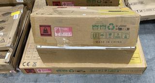 Lot 390  
            Chesterfield SR38 - Collection or Optional Delivery Available 

                
DRESSING TABLE IN WHITE (LOCATION: SR38 A9)