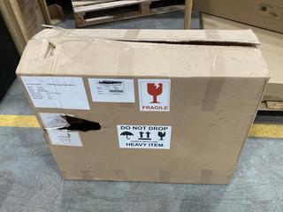 Lot 569  
            Chesterfield SR38 - Collection or Optional Delivery Available 

                
FOLDABLE GARDEN / CAMPING CHAIR IN GREEN (LOCATION: SR38 A6)