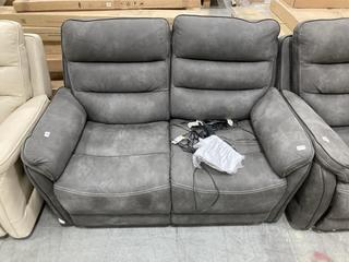 Lot 600  
            Chesterfield SR38 - Collection or Optional Delivery Available 

                
LA-Z-BOY ANDERSON 2 SEATER POWER RECLINER SOFA IN DARK GREY (LOCATION: SR38 A5)