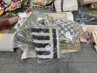 Lot 629  
            Chesterfield SR38 - Collection or Optional Delivery Available 

                
ASSORTED RUGS TO INCLUDE RUG IN CREAM (LOCATION: SR38 A5)