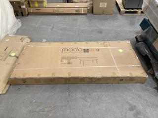 Lot 664  
            Chesterfield SR38 - Collection or Optional Delivery Available 

                
ALUMINIUM 8 SEATER RECTANGLE DINING TABLE (LOCATION: SR38 A3)