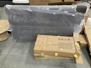 Lot 690  
            Chesterfield SR38 - Collection or Optional Delivery Available 

                
3 X ASSORTED ITEMS TO INCLUDE DAKOTA DRAWER CHEST IN WHITE (LOCATION: SR38 A8) (K...