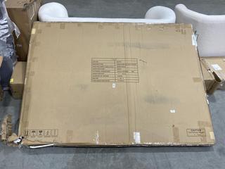 Lot 691  
            Chesterfield SR38 - Collection or Optional Delivery Available 

                
2 X ASSORTED ITEMS TO INCLUDE GRACE KINGSIZE METAL BED FRAME (LOCATION: SR38 A11)