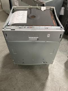 Lot 770  
            Chesterfield SR38 - Collection or Optional Delivery Available 

                
HOTPOINT INTEGRATED DISHWASHER - MODEL - H21 HD526 (LOCATION: SR38 B4)