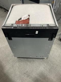 Lot 777  
            Chesterfield SR38 - Collection or Optional Delivery Available 

                
HOTPOINT INTEGRATED DISHWASHER - MODEL - H71HP42L - ORIGINAL RRP £399 (LOCATION: ...