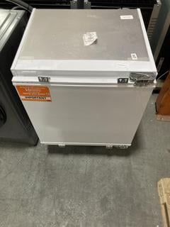 Lot 799  
            Chesterfield SR38 - Collection or Optional Delivery Available 

                
BEKO INTEGRATED FRIDGE - MODEL - BRS4682 7248840514 - ORIGINAL RRP £249 (LOCATION...