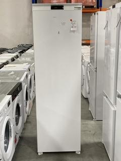 Lot 809  
            Chesterfield SR38 - Collection or Optional Delivery Available 

                
KENWOOD INTEGRATED FREEZER - MODEL - KEN KITF54W23 - ORIGINAL RRP £409 (LOCATION:...