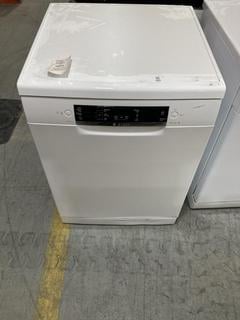 Lot 885  
            Chesterfield SR38 - Collection or Optional Delivery Available 

                
BOSCH SERIE 2 DISHWASHER IN WHITE - MODEL - SMS26AW08G/01 - ORIGINAL RRP £379 (LO...