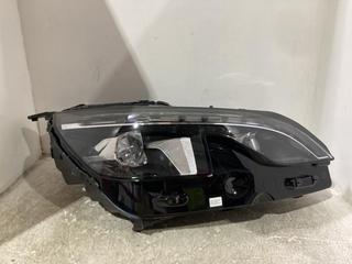 Lot 1051  
            Chesterfield SR45 - Parcel Delivery Only 

                
VALEO RIGHT HEADLIGHT 046791 ORIGINAL RRP £699 (LOCATION: C2)