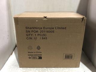Lot 1212  
            Chesterfield SR45 - Parcel Delivery Only 

                
SHARK NINJA SL400UK XL 2-DRAWER VERTICAL AIR FRYER ORIGINAL RRP-£270 (LOCATION: C8)