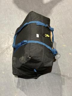 Lot 1293  
            Chesterfield SR45 - Parcel Delivery Only 

                
4 PERSON TUNNEL TENT WITH CANOPY ORIGINAL RRP £135 (LOCATION: B1)
