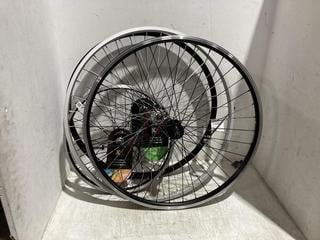 Lot 1354  
            Chesterfield SR45 - Parcel Delivery Only 

                
4 X ASSORTED BIKE WHEELS TO INCLUDE KX JUINOR BIKE WHEEL (LOCATION: B4)