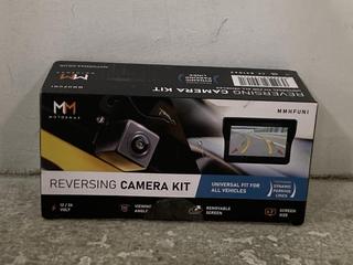 Lot 1361  
            Chesterfield SR45 - Parcel Delivery Only 

                
MOTORMAX REVERSING CAMERA KIT (LOCATION: B5)