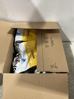 Lot 1516  
            Chesterfield SR45 - Parcel Delivery Only 

                
6 X THRIVE PREMIUM PLUS CHICKEN FLAVOURED GRAIN-FREE CAT FOOD BBE MAY BE EXPIRED ...