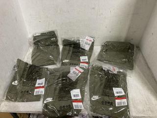 Lot 507  
            Chesterfield SR45 - Parcel Delivery Only 

                
6 X GREEN NIKE LARGE GIRLS LEGGINGS (LOCATION: E3)