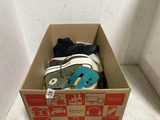Lot 510  
            Chesterfield SR45 - Parcel Delivery Only 

                
A BOX OF ASSORTED FOOTWEAR TO INCLUDE BLACK UNISEX CONVERSE MENS SIZE 6/ WOMENS S...