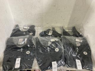 Lot 538  
            Chesterfield SR45 - Parcel Delivery Only 

                
6 X MEDIUM BLACK CONVERSE RETRO CHUCK TAYLOR BRA TO BLACK WOMENS T-SHIRT (LOCATIO...