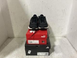 Lot 557  
            Chesterfield SR45 - Parcel Delivery Only 

                
3 X ASSORTED FOOTWEAR TO INCLUDE PUMA ULTRA 4.4 TT JR UK SIZE 3 (LOCATION: E5)