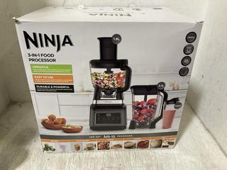 Lot 645  
            Chesterfield SR45 - Parcel Delivery Only 

                
SHARK NINJA BN800UK 3-IN-1 FOOD PROCESSOR ORIGINAL RRP-£200 (LOCATION: E7)
