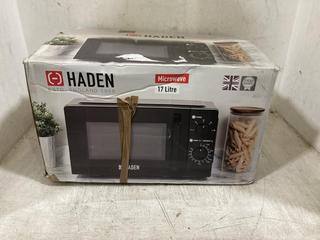Lot 678  
            Chesterfield SR45 - Parcel Delivery Only 

                
HADEN BLACK MICROWAVE 17 LITRE (LOCATION: E9)