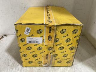 Lot 701  
            Chesterfield SR45 - Parcel Delivery Only 

                
HELLA 478 44 8550 REAR LAMP VAULKSWAGEN CALIFORNIA ORIGINAL RRP-£360 (LOCATION: E9)