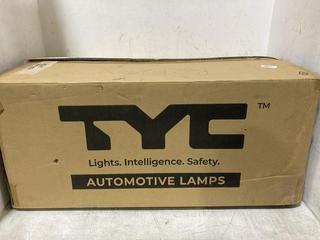 Lot 731  
            Chesterfield SR45 - Parcel Delivery Only 

                
TYC HEADLAMP 471 11 3891 BMW 5 SERIES ORIGINAL RRP-£710 (LOCATION: E10)
