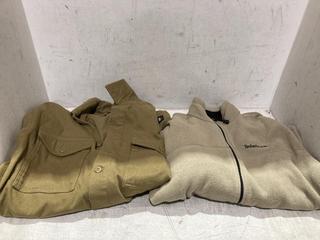 Lot 746  
            Chesterfield SR45 - Parcel Delivery Only 

                
VANS COLEGROVE SHACKET XL + TIMBERLAND MEDIUM FLEECE (LOCATION: D1)