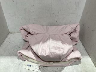 Lot 749  
            Chesterfield SR45 - Parcel Delivery Only 

                
PINK HOLLISTER MEDIUM LINED COAT (LOCATION: D1)