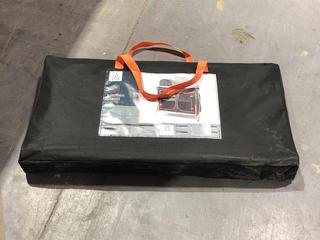 Lot 772  
            Chesterfield SR45 - Parcel Delivery Only 

                
XPLOR FOLDABLE KITCHEN STAND (LOCATION: D2)