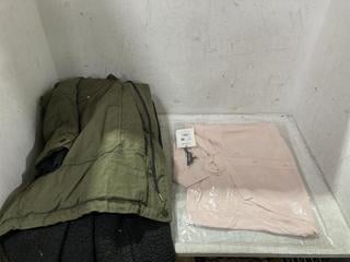 Lot 777  
            Chesterfield SR45 - Parcel Delivery Only 

                
WHISTLE UK SIZE DIET DETAIL CREPE BLOUSE+ GREEN WHISTLES LARGE COAT (LOCATION: D3)