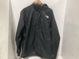 Lot 783  
            Chesterfield SR45 - Parcel Delivery Only 

                
THE NORTH FACE BLACK X-LARGE COAT (LOCATION: D3