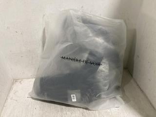Lot 821  
            Chesterfield SR45 - Parcel Delivery Only 

                
MANIERE DE VOIR BORG & MARBLED VEGAN LEATHER BIKER SIZE 14 JACKET (LOCATION: D4)