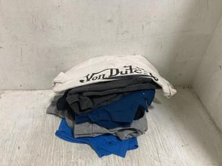 Lot 824  
            Chesterfield SR45 - Parcel Delivery Only 

                
5 X ASSORTED CHILDRENS CLOTHING TO INCLUDE MEDIUM VONDUTCH ORIGINALS WHITE T-SHIR...