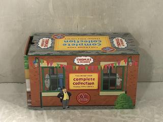 Lot 838  
            Chesterfield SR45 - Parcel Delivery Only 

                
THOMAS & FRIENDS THE ENGINE SHED THE COMPLETE COLLECTION (LOCATION: D5)