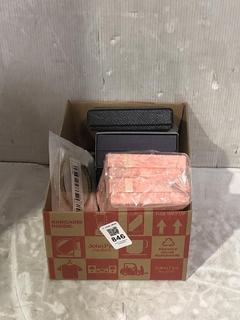 Lot 846  
            Chesterfield SR45 - Parcel Delivery Only 

                
A BOX OF ASSORTED JEWELLERY TO INCLUDE FASHION JEWELLERY BLACK LINK BRACELET (LOC...