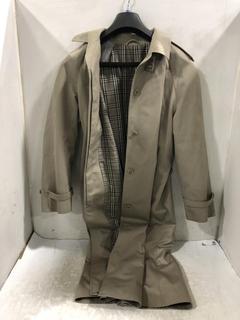 Lot 854  
            Chesterfield SR45 - Parcel Delivery Only 

                
DANNIMAC MEDIUM TRENCH COAT (LOCATION: D5)