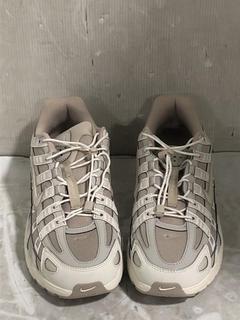 Lot 866  
            Chesterfield SR45 - Parcel Delivery Only 

                
NIKE W NIKE P-6000 UK SIZE 6.5 IN SAIL LIGHT BONE TRAINERS (LOCATION: D6)