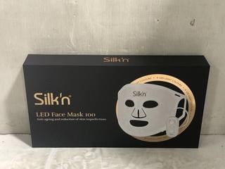 Lot 879  
            Chesterfield SR45 - Parcel Delivery Only 

                
SILKIN LED FACE MASK 100 (LOCATION: D6)